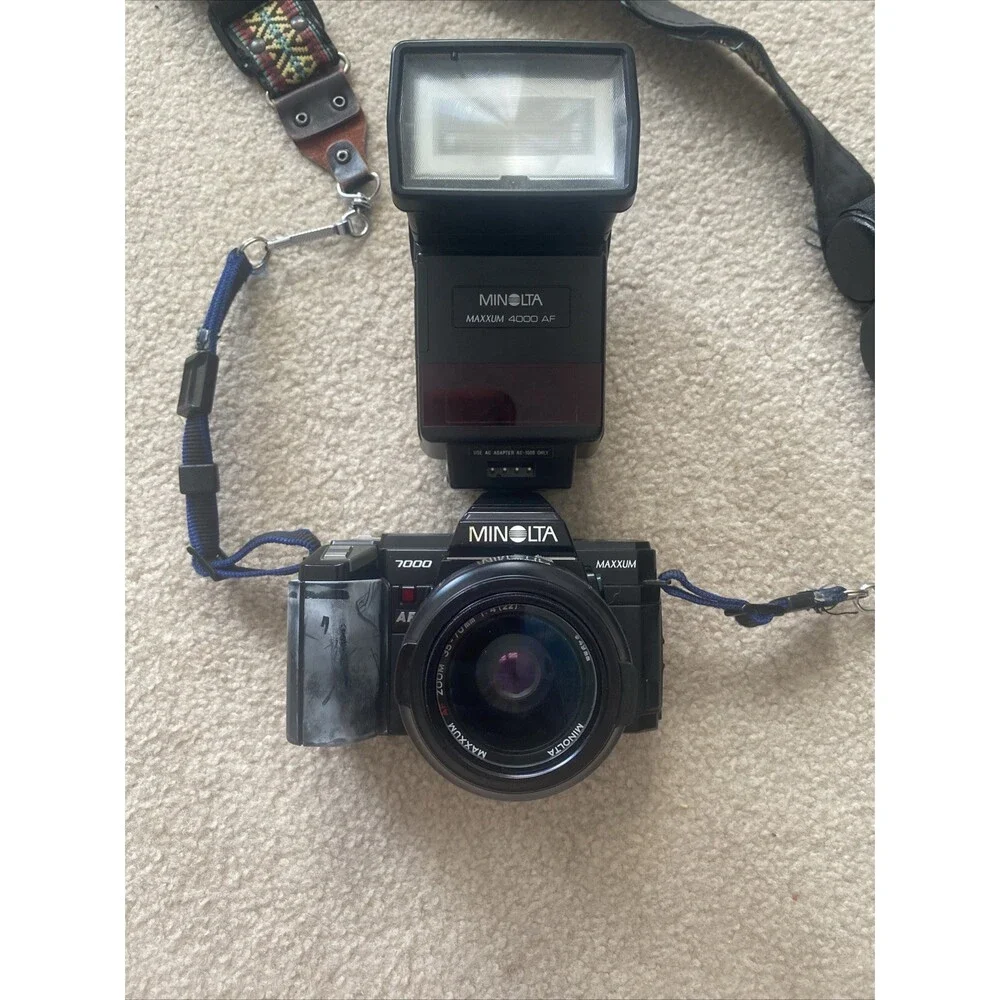 Minolta Maxxum 7000AF 35mm SLR Film Camera Bundle Untested, for Parts Only